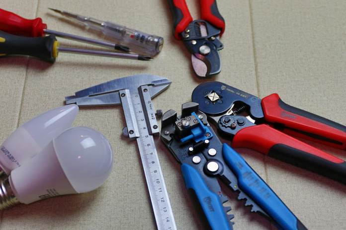 electrician wiring tools home